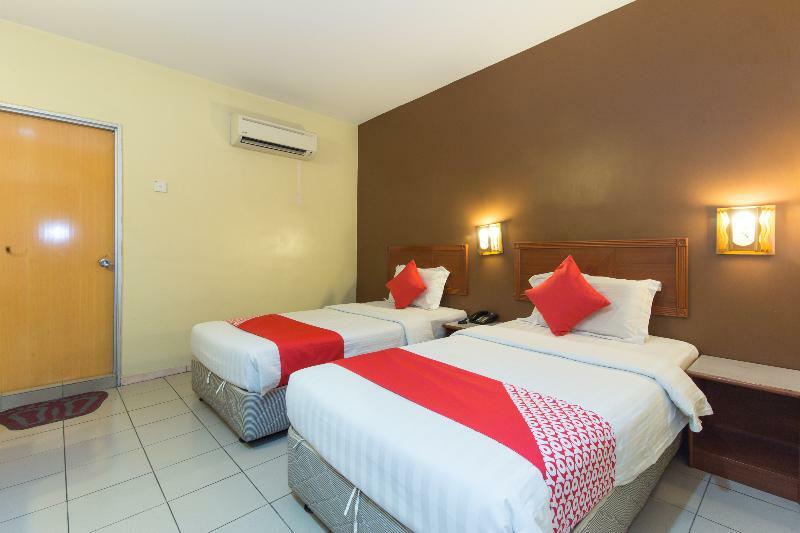 Oyo 447 Comfort Hotel Meru Klang Exterior photo